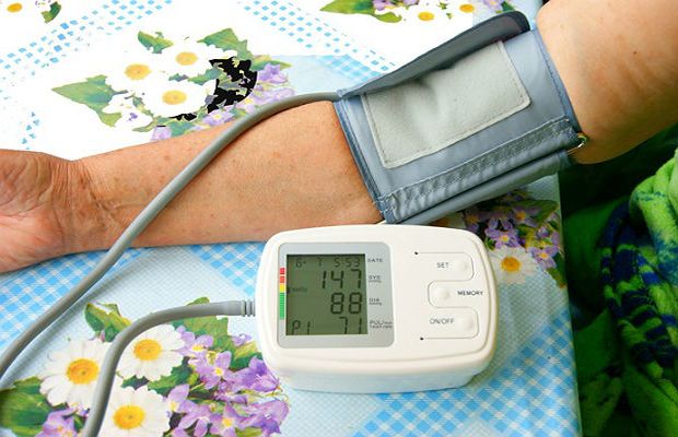 normalan donji pritisak homeroom hipertenzija